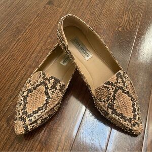 Steve Madden snake print pointed toe loafers